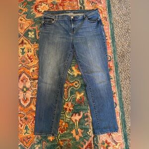 Old Navy classic curvy straight leg blue Jean